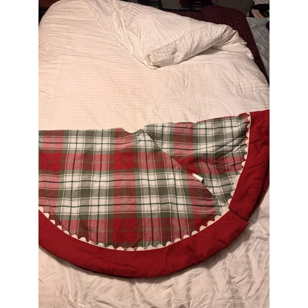 Red and White Plaid Christmas Tree Skirt 39 inch Checkered